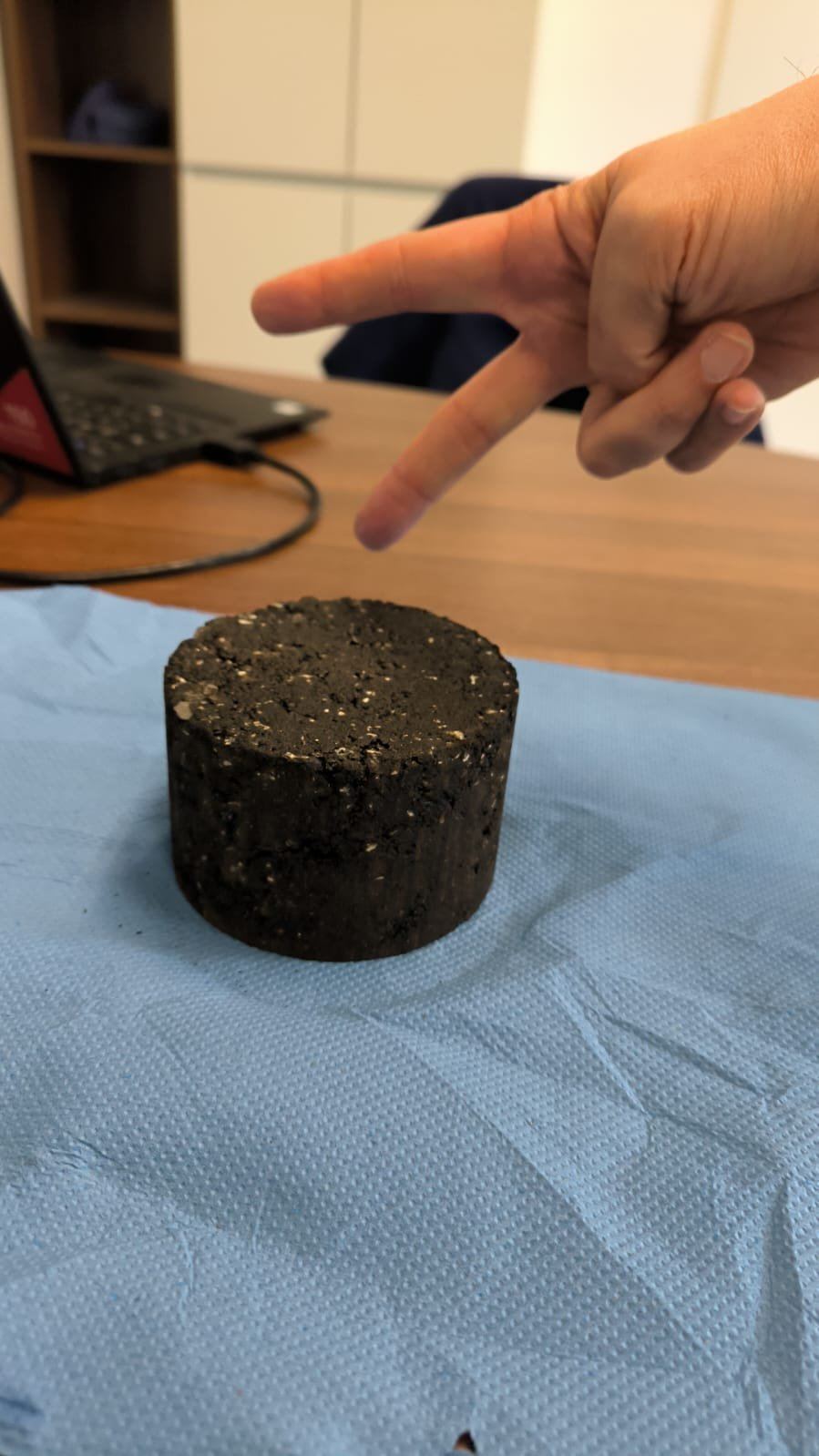 BioBitumen asphalt core sample